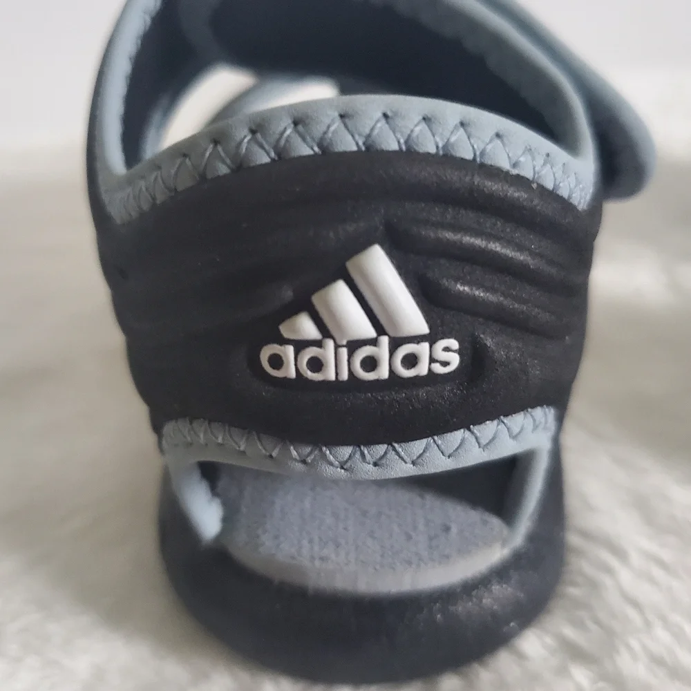 𝅺ADIDAS Akwah Black Blue White Velcro Sandals Infant/Toddler Size 5K